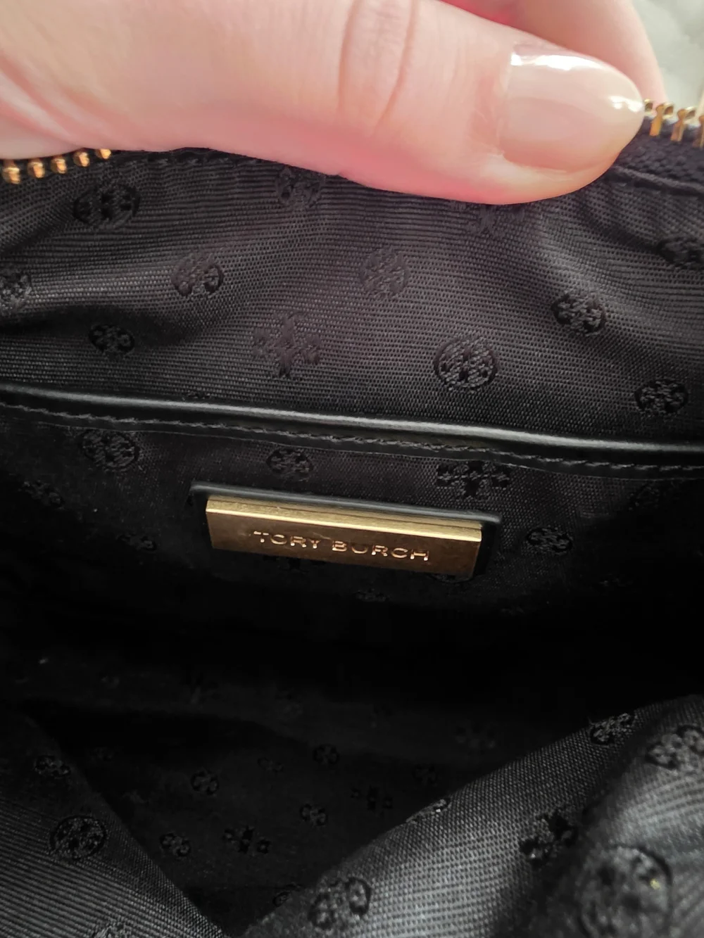 Tory Burch Willa Hobo Black Quilted Leather
